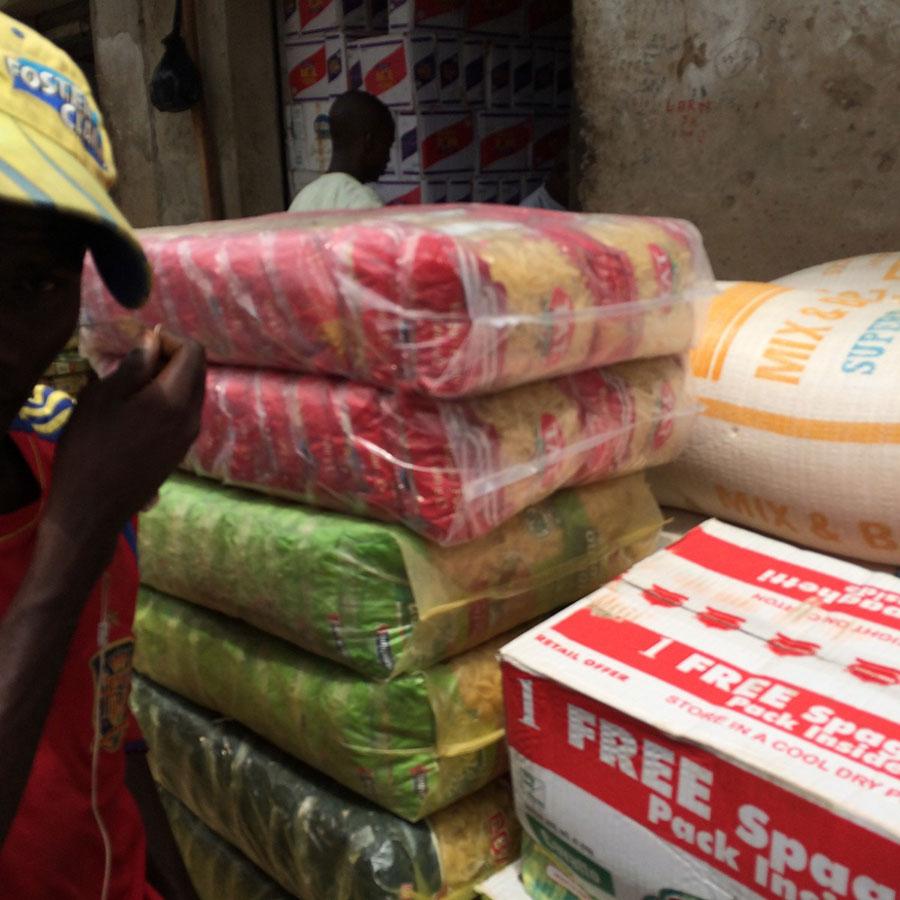 Afrika Pazarına Ziyaret